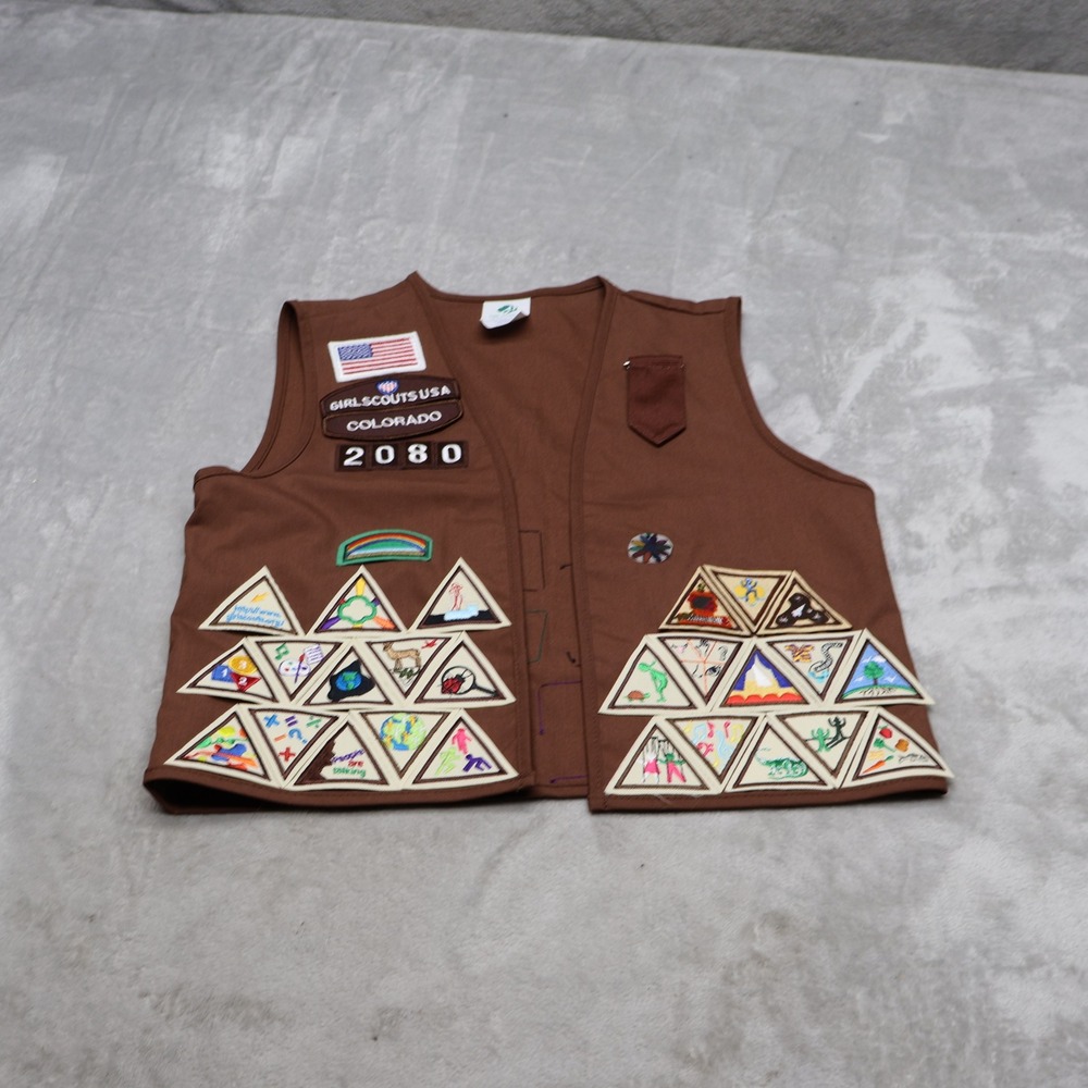 Girl Scouts USA Brownie Vest Youth Small 7-8 Brown Patches Scouting Uniform